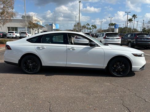 New 2025 Honda Accord SE image 8