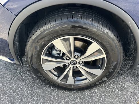 Certified 2023 Nissan Murano SV image 30