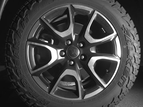Used 2025 Jeep Compass Trailhawk AWD/4WD image 12