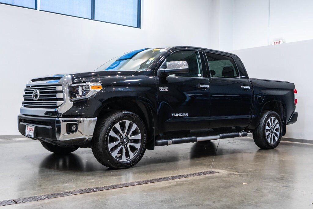 Used 2021 Toyota Tundra Limited w/ Limited Premium Package AWD/4WD image 3