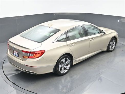 Certified 2018 Honda Accord EX image 34