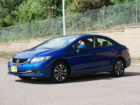 Used 2015 Honda Civic EX image 3