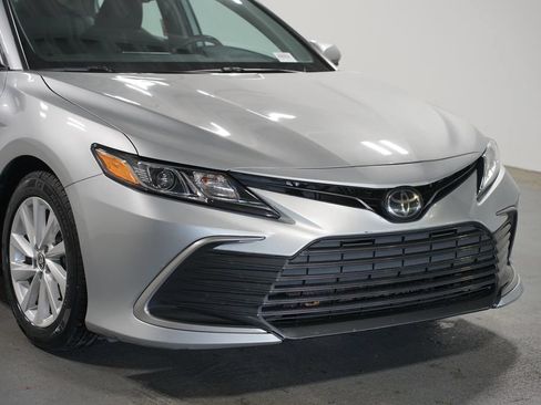 Certified 2023 Toyota Camry LE FWD image 4