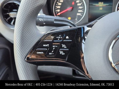 Used 2025 Mercedes-Benz Sprinter 2500 image 28