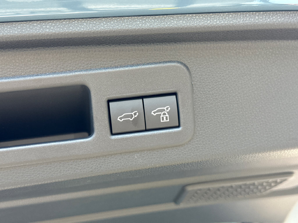 New 2026 Toyota 4Runner TRD Off-Road Premium AWD/4WD image 11