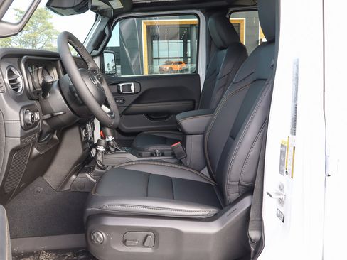 New 2026 Jeep Gladiator Sport image 13