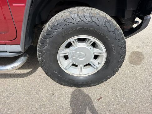 Used 2004 HUMMER H2 w/ Preferred Equipment Group AWD/4WD image 28