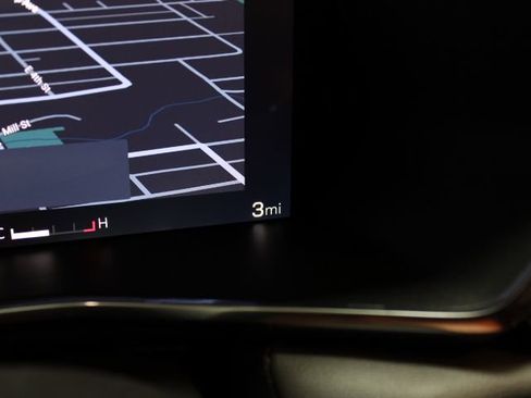 New 2026 GMC Canyon Elevation w/ Convenience Package image 6