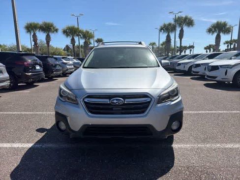 Used 2019 Subaru Outback 2.5i Limited w/ Popular Package #2 image 5