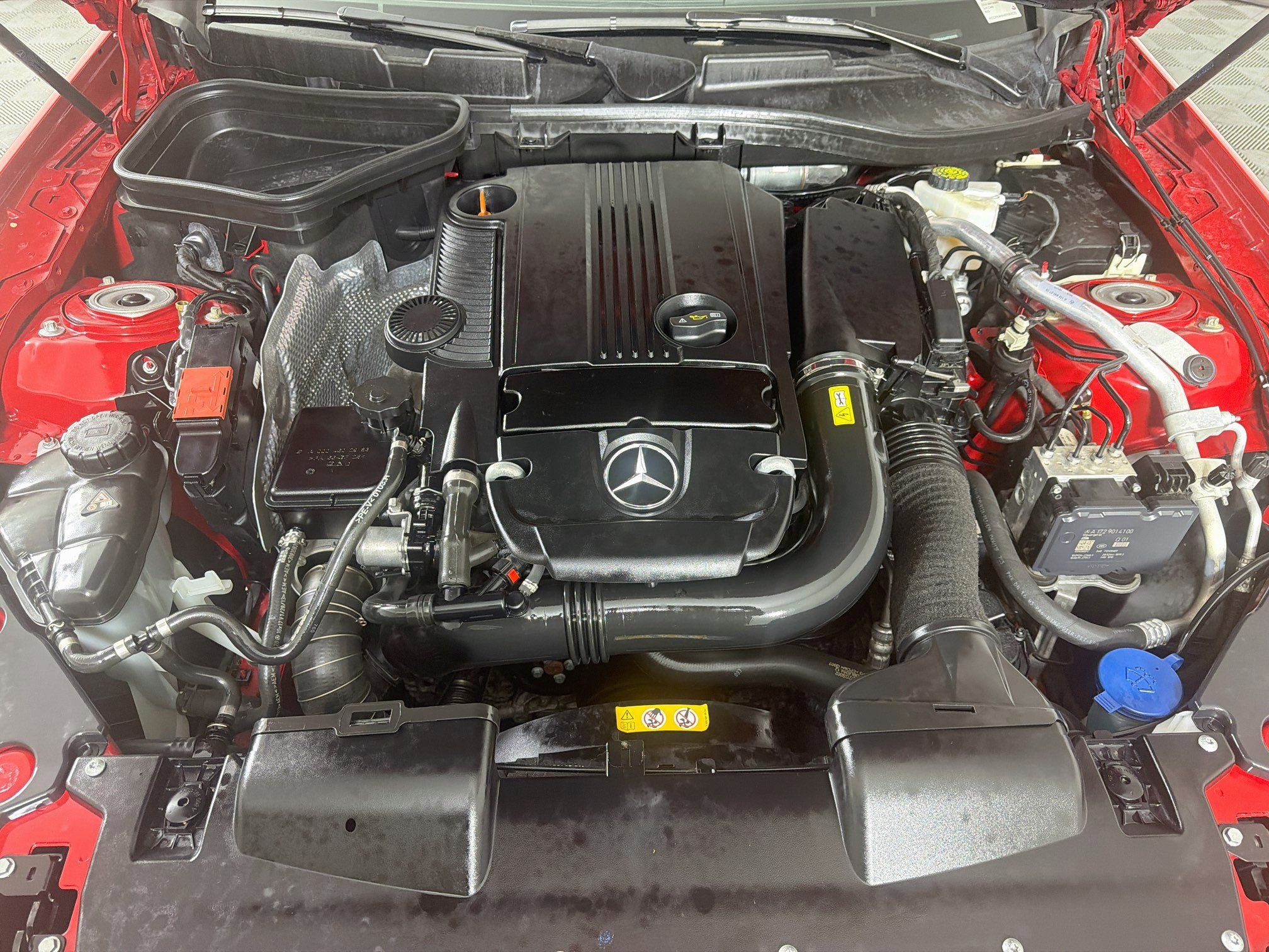 Used 2014 Mercedes-Benz SLK 250 image 26