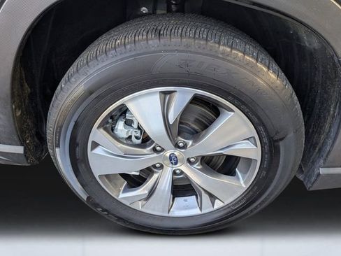 Used 2024 Subaru Ascent Premium w/ Convenience Package AWD/4WD image 10