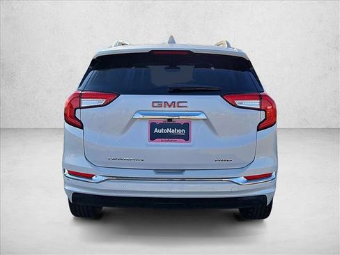 Used 2024 GMC Terrain Denali w/ Denali Premium Package image 7