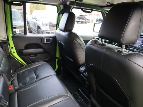 Used 2021 Jeep Wrangler Unlimited Sahara w/ Cold Weather Group image 29