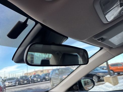 Used 2017 Toyota Corolla SE image 24