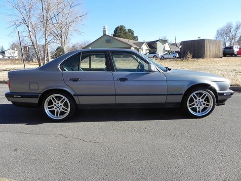 Used 1992 BMW 525i Sedan image 9