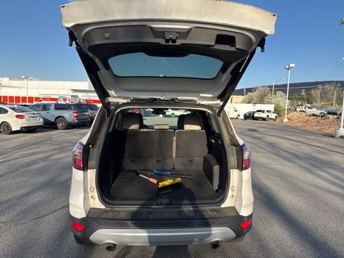 Used 2018 Ford Escape SEL w/ Ford Safe & Smart Package image 11