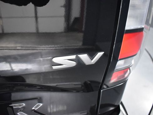 Used 2024 Nissan Frontier SV w/ SV Convenience Package image 10