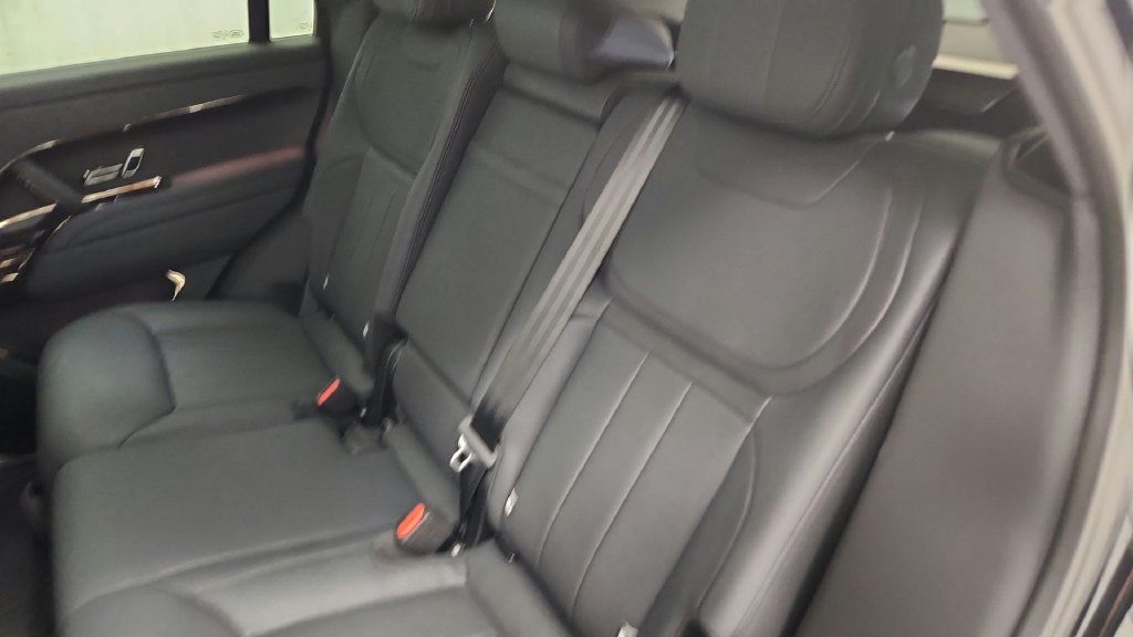 Used 2025 Land Rover Range Rover Sport Dynamic SE AWD/4WD image 38