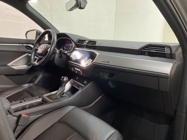 Used 2024 Audi Q3 2.0T Premium w/ Convenience Package AWD/4WD image 83