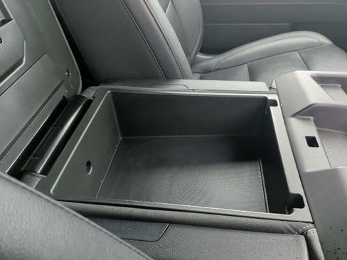 Certified 2025 GMC Sierra 1500 SLT image 20