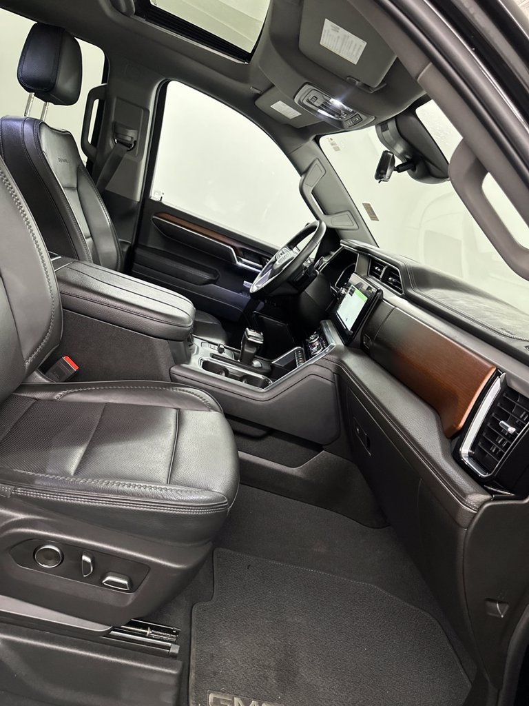 Used 2024 GMC Sierra 1500 Denali w/ Denali Reserve Package AWD/4WD image 35