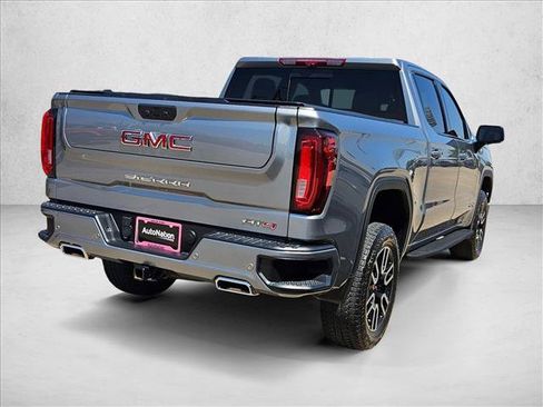 Used 2025 GMC Sierra 1500 AT4 w/ AT4 Premium Package AWD/4WD image 5
