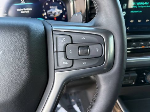 Used 2026 Chevrolet Silverado 1500 LT Trail Boss w/ Dark Appearance Package AWD/4WD image 23