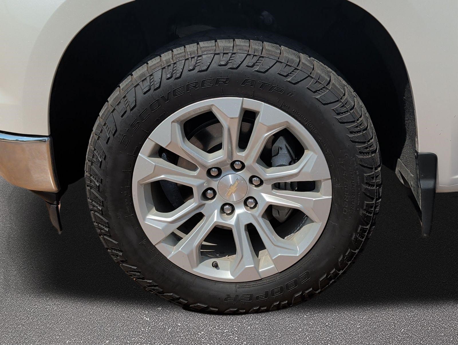 Used 2022 Chevrolet Silverado 1500 LTZ AWD/4WD image 7
