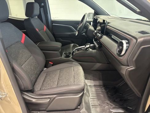 Certified 2023 Chevrolet Colorado Z71 w/ Z71 Convenience Package 2 image 11