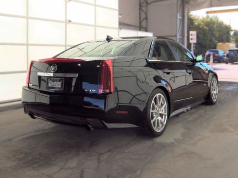Used 2009 Cadillac CTS V RWD image 2