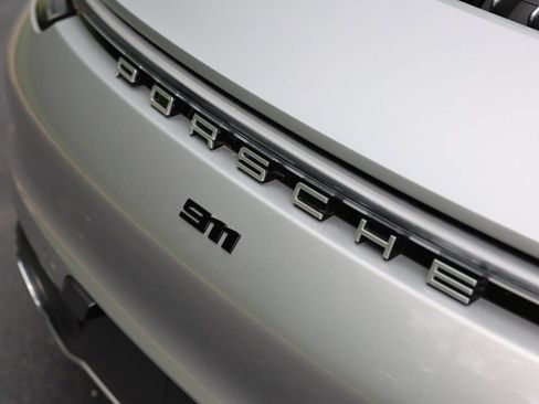 Used 2024 Porsche 911 Carrera w/ Premium Package image 36