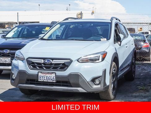 Used 2021 Subaru Crosstrek 2.5i Limited w/ Moonroof Package 2 AWD/4WD image 3