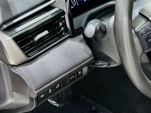 Used 2025 Toyota Camry LE w/ Convenience Package FWD image 10