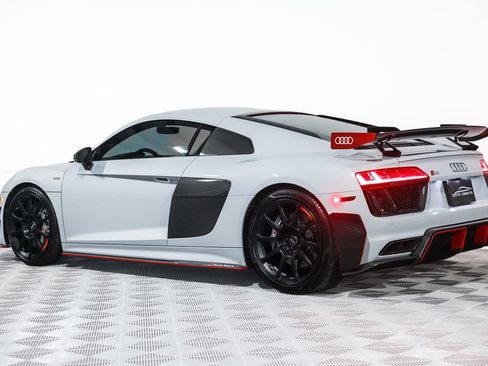Used 2018 Audi R8 V10 plus w/ Full Leather Package AWD/4WD image 16