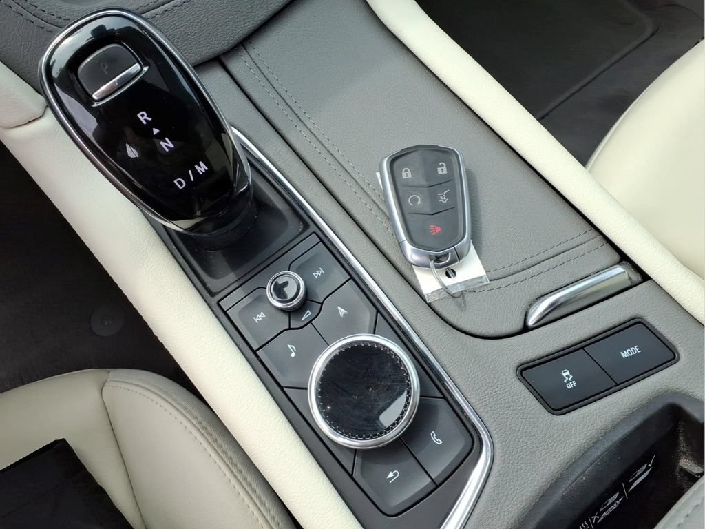 Certified 2020 Cadillac XT6 Premium Luxury AWD/4WD image 15