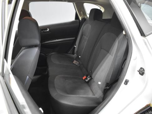 Used 2013 Nissan Rogue S FWD image 22
