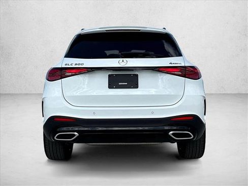 Used 2026 Mercedes-Benz GLC 300 4MATIC image 4