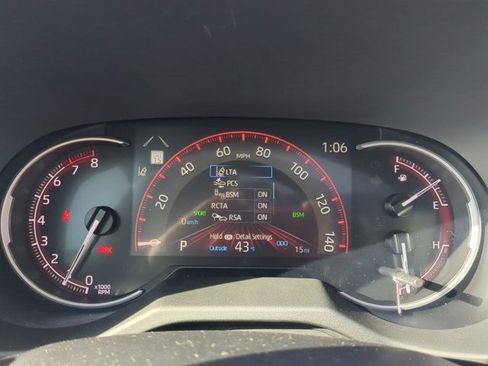 Used 2025 Toyota RAV4 XLE Premium image 11