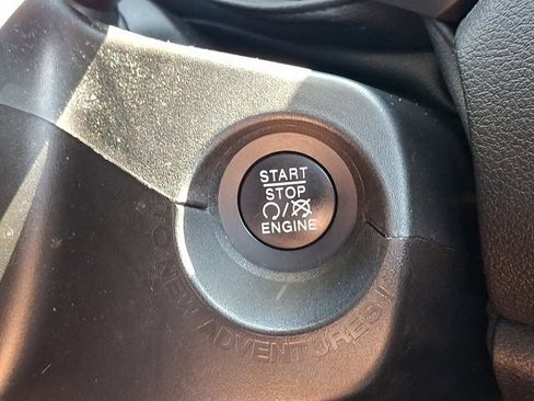 Certified 2022 Jeep Renegade Latitude image 26