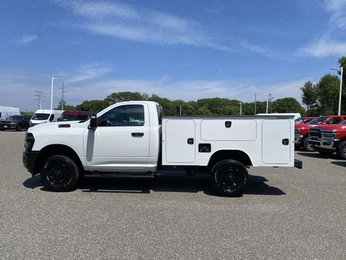 New 2026 RAM 2500 Tradesman AWD/4WD image 6