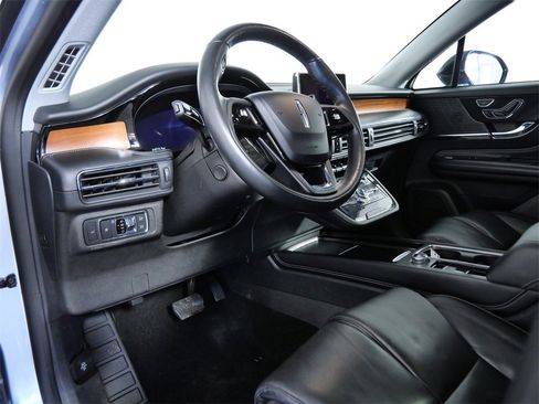 Used 2022 Lincoln Corsair Reserve w/ Equipment Group 201A image 16