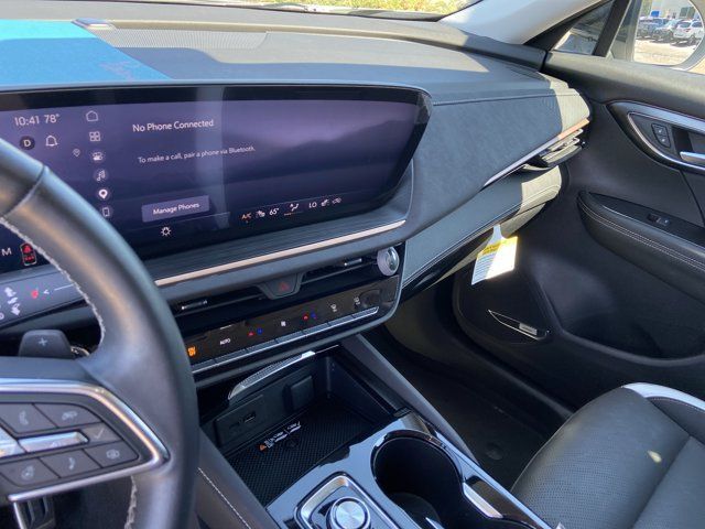 Used 2025 Buick Envision Sport Touring AWD/4WD image 24