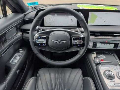Used 2024 Genesis G90 3.5T image 21