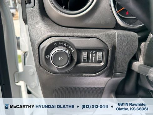 Used 2021 Jeep Wrangler Unlimited Sport AWD/4WD image 29
