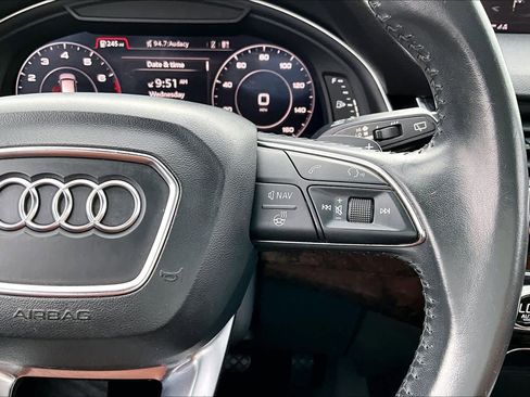 Used 2018 Audi Q7 3.0T Prestige w/ Prestige Package AWD/4WD image 25
