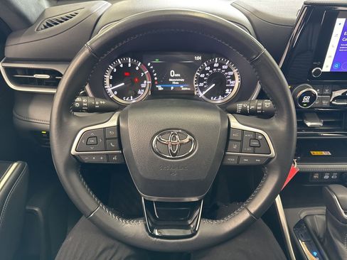 Used 2023 Toyota Highlander XSE AWD/4WD image 20