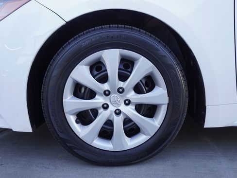 Certified 2024 Toyota Corolla LE image 20