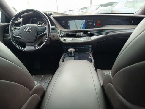 Used 2019 Lexus LS 500 RWD image 12