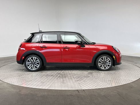 New 2026 MINI Cooper 4-Door Hardtop image 10
