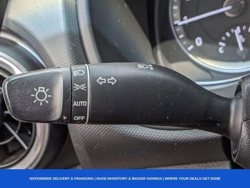 Used 2022 Hyundai Kona SE image 38